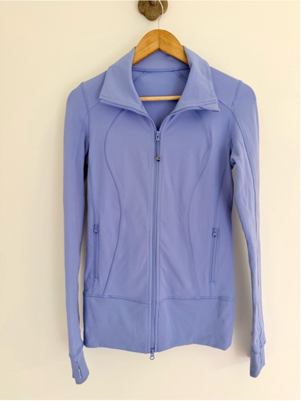 Lululemon Define Jacket Luon Lavender Blue Thumbholes Size 6 - Picture 2 of 10